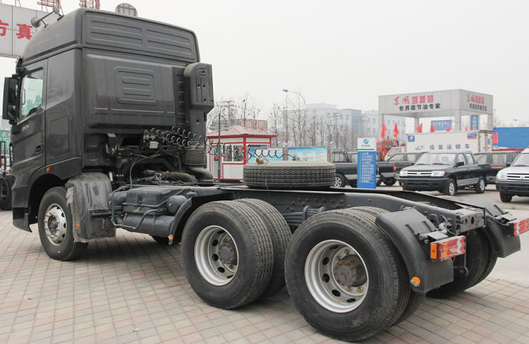 Beiben Truck V3 6x4 Tractor Truck for Sale in Tanzania