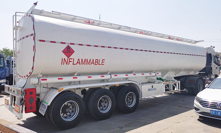 3 Axle Fuel Tanker Trailer | 45000 Liters Heavy Fuel Tanker Semi Trailer for Sale in Tanzania 