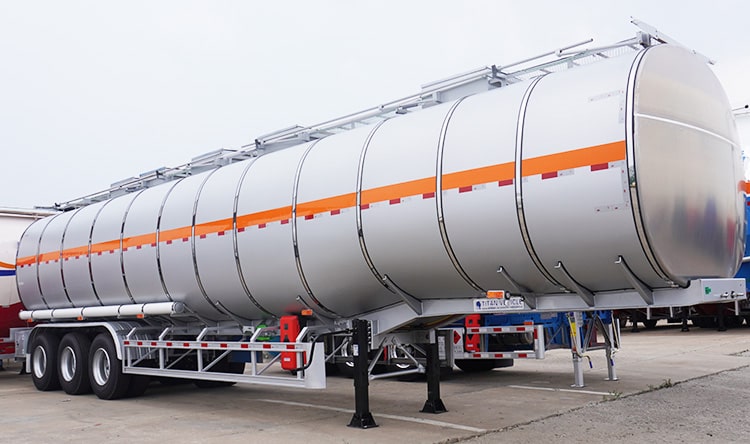 3 Axle Stainless Steel Tanker Trailer for Sale | 4500Ltrs Stainless Tanker Trailer for Sale 