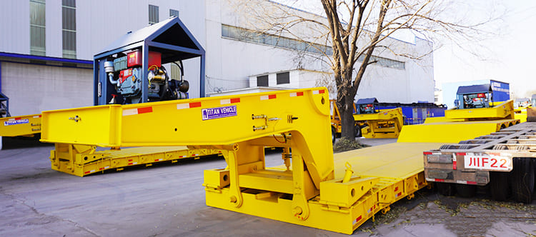 80 Ton Tri Axle Hydraulic Detachable Gooseneck Trailer for Sale in Panama